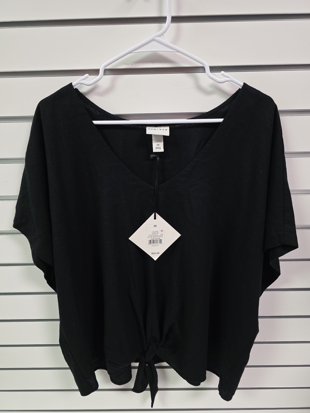 Ava & Viv Black V-Neck Tie-Front Short Sleeve Top